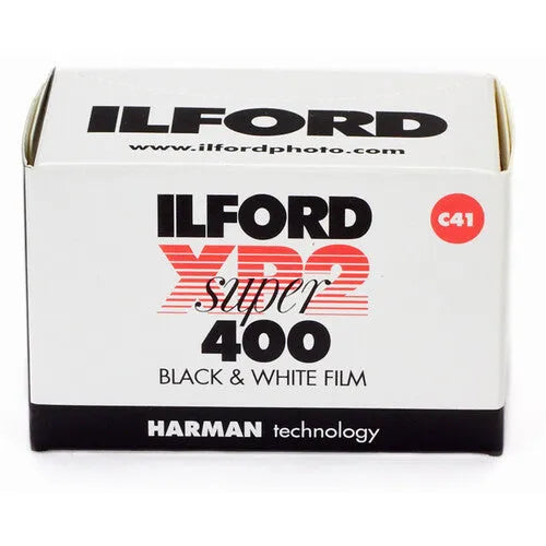 Ilford XP2 Super Black and White Negative Film (35mm Roll Film, 36 Exposures)