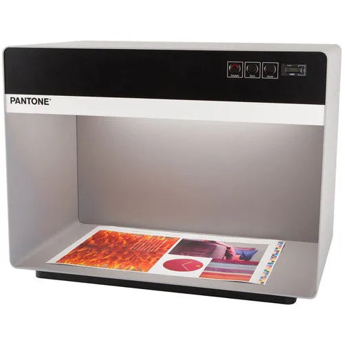 Pantone 3 Light Booth D50