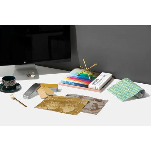 Pantone Fashion, Home + Interiors Metallic Shimmers Color Guide