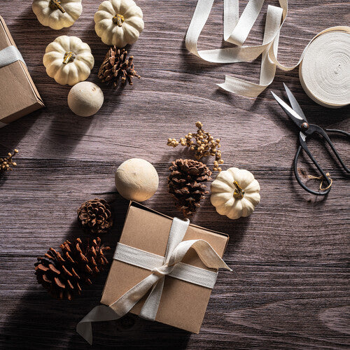 V-FLAT WORLD Duo-Board Double-Sided Background (Vintage Oak / Ink Hardwood, 60 x 60cm)