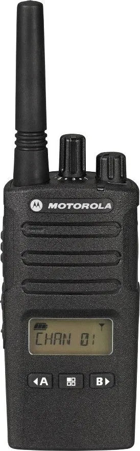 MOTOROLA XT460 TWO-WAY RADIO COMPLETE WITH CHARGER